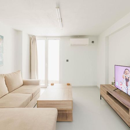 דירות אתונה Beautiful Underground Nest With Prv Terrace מראה חיצוני תמונה