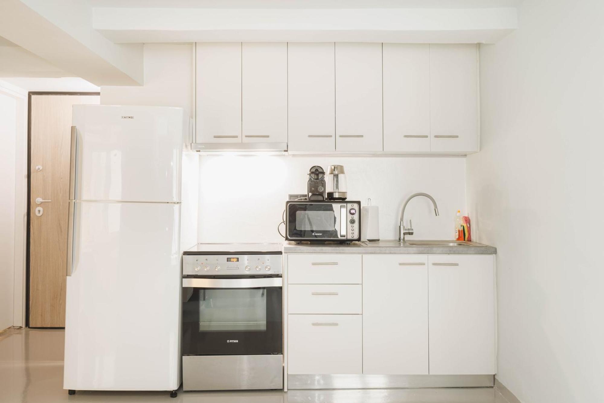 דירות אתונה Beautiful Underground Nest With Prv Terrace מראה חיצוני תמונה